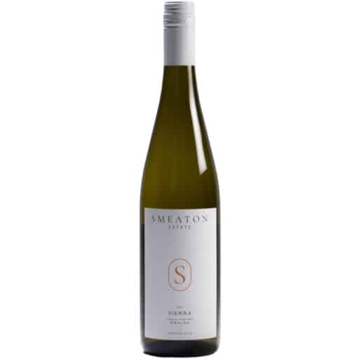 SE Riesling Front bottle White Background
