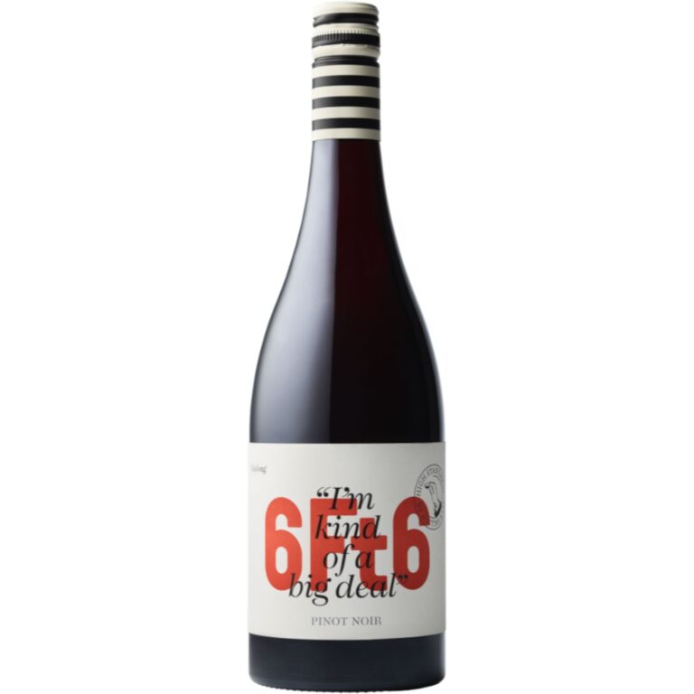 Ft Pinot Noir bottle shot